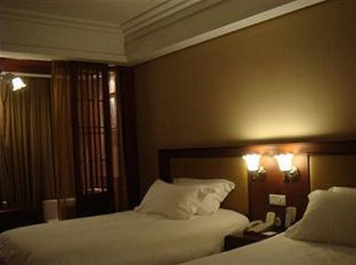 Linjiang Hotel Shanghai Exterior photo